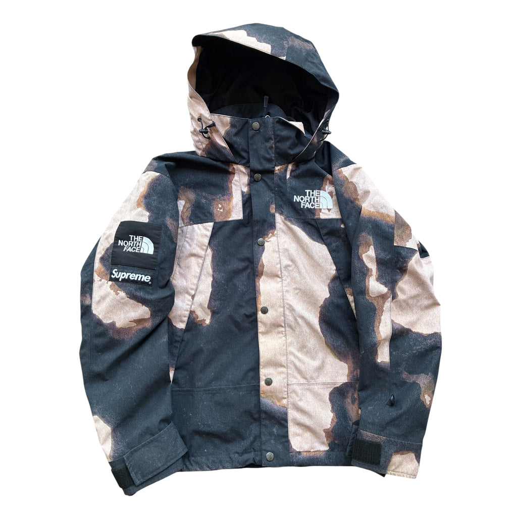 Supreme x The North Face “BLEACHED DENIM PRINT 2021” Jakke (S