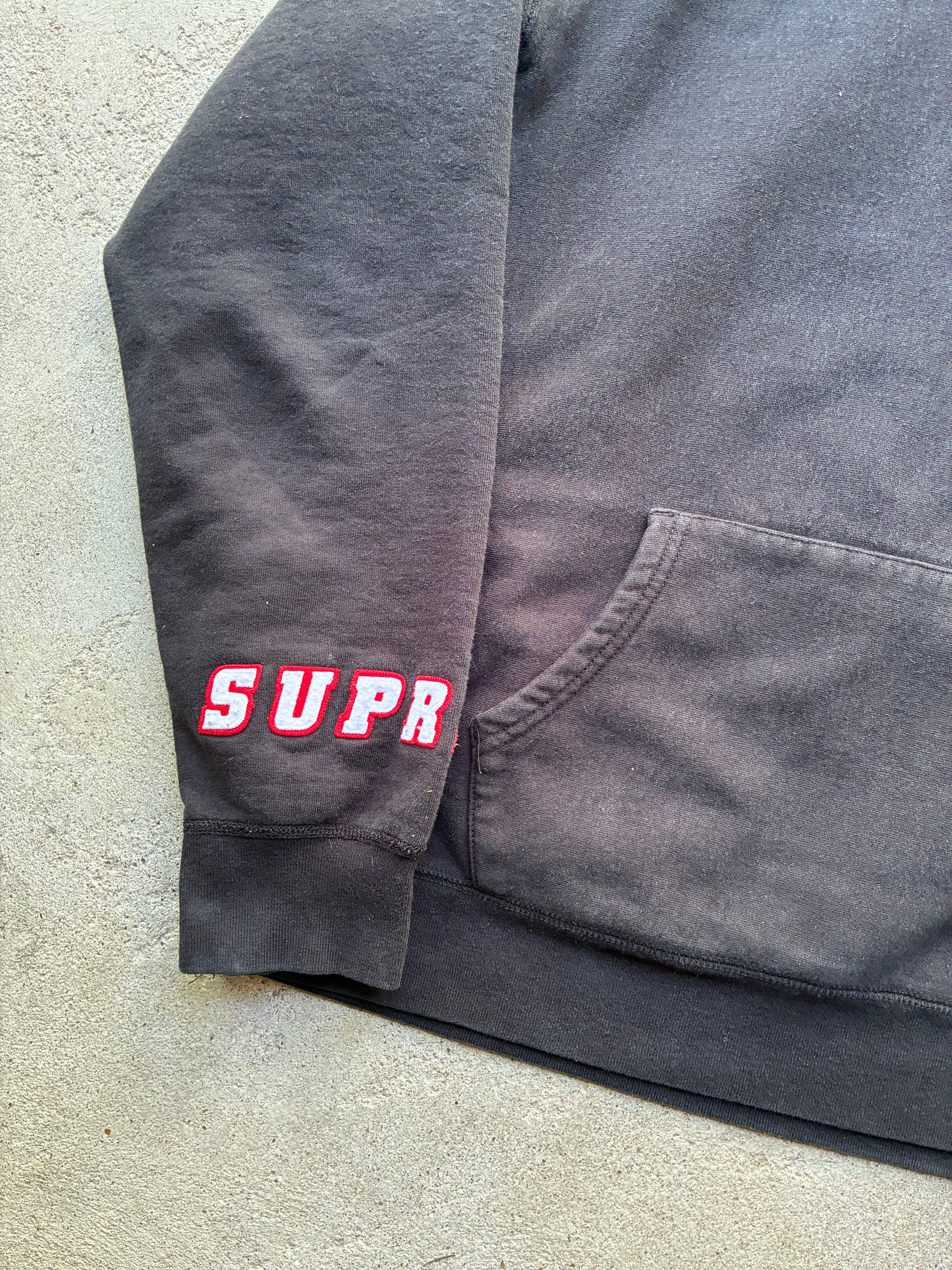 Supreme “WRIST LOGO” Hoodie (M)