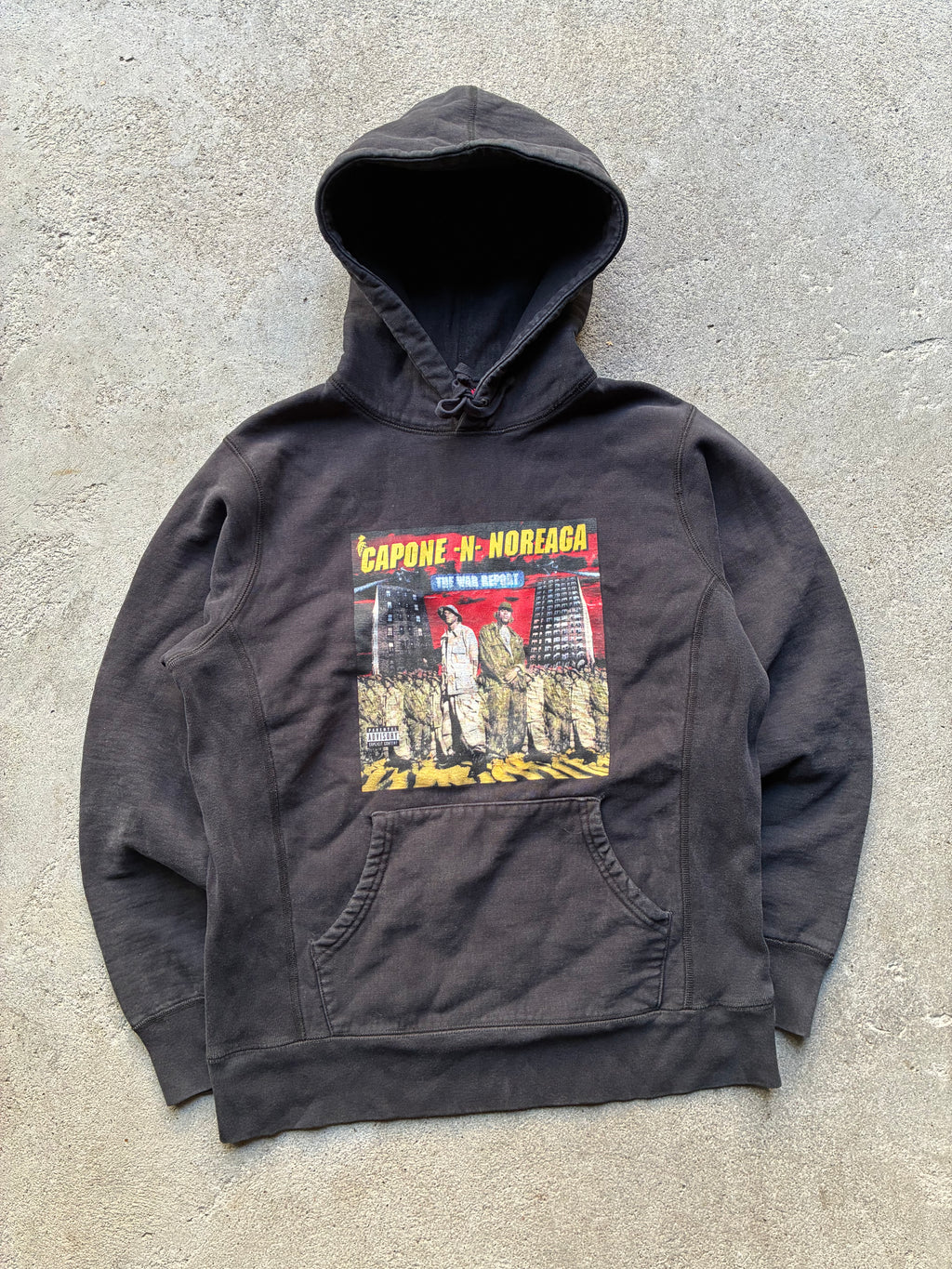 Supreme “CAPONE -N- NOREAGA WAR RAPPORT” Hoodie (M)