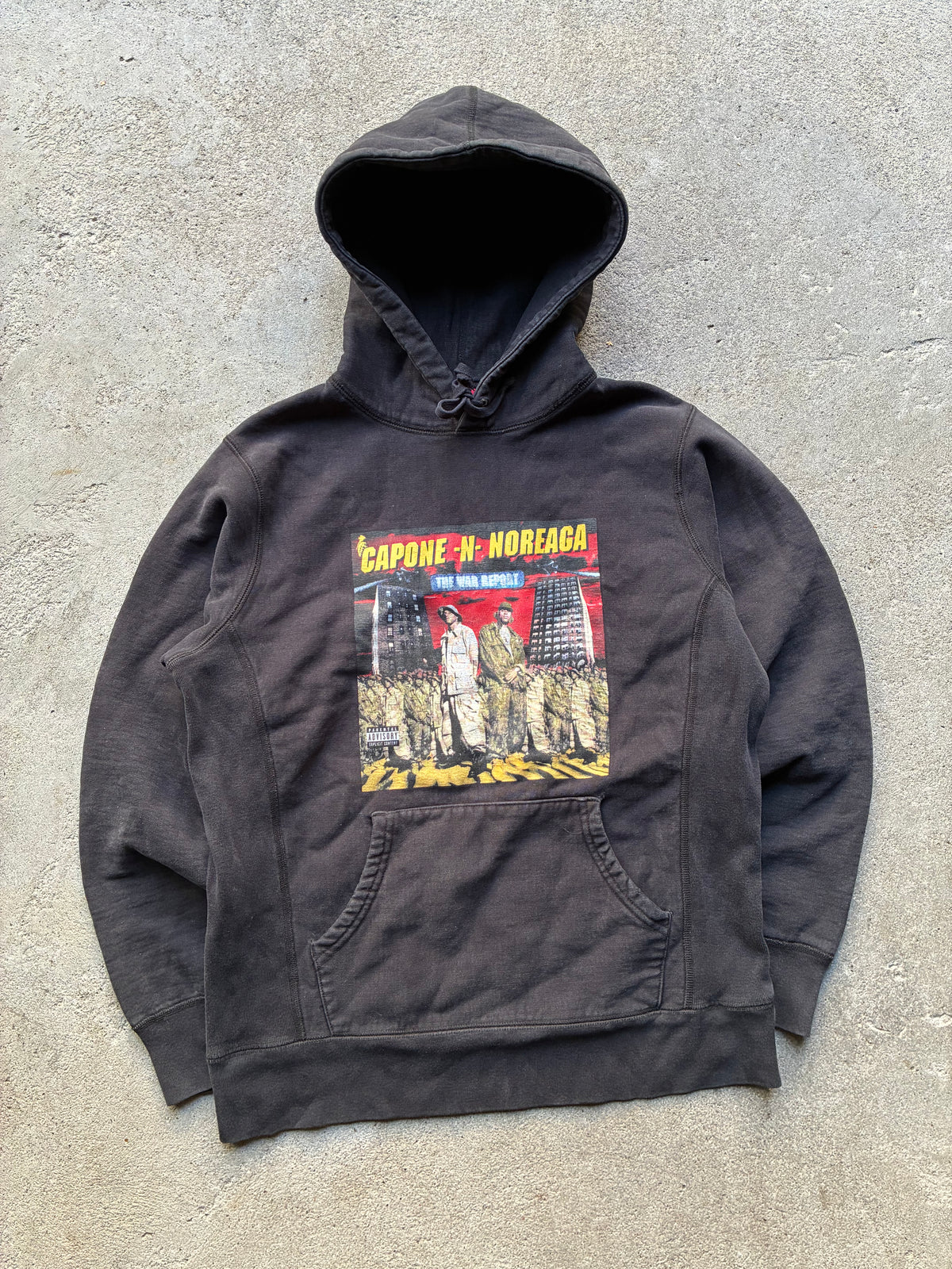 Supreme “CAPONE -N- NOREAGA WAR RAPPORT” Hoodie (M)