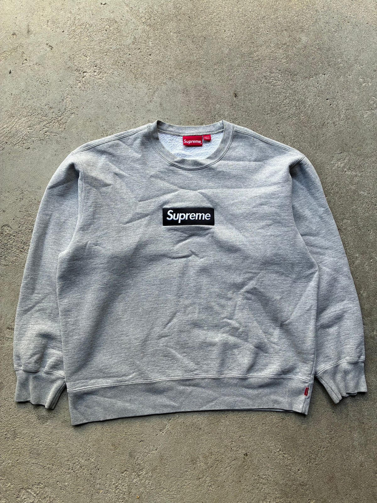 Supreme “FW22 GREY” Box Logo Crewneck (L)