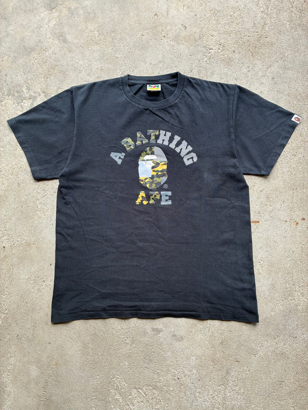 Sort “BAPE” tee (XL)