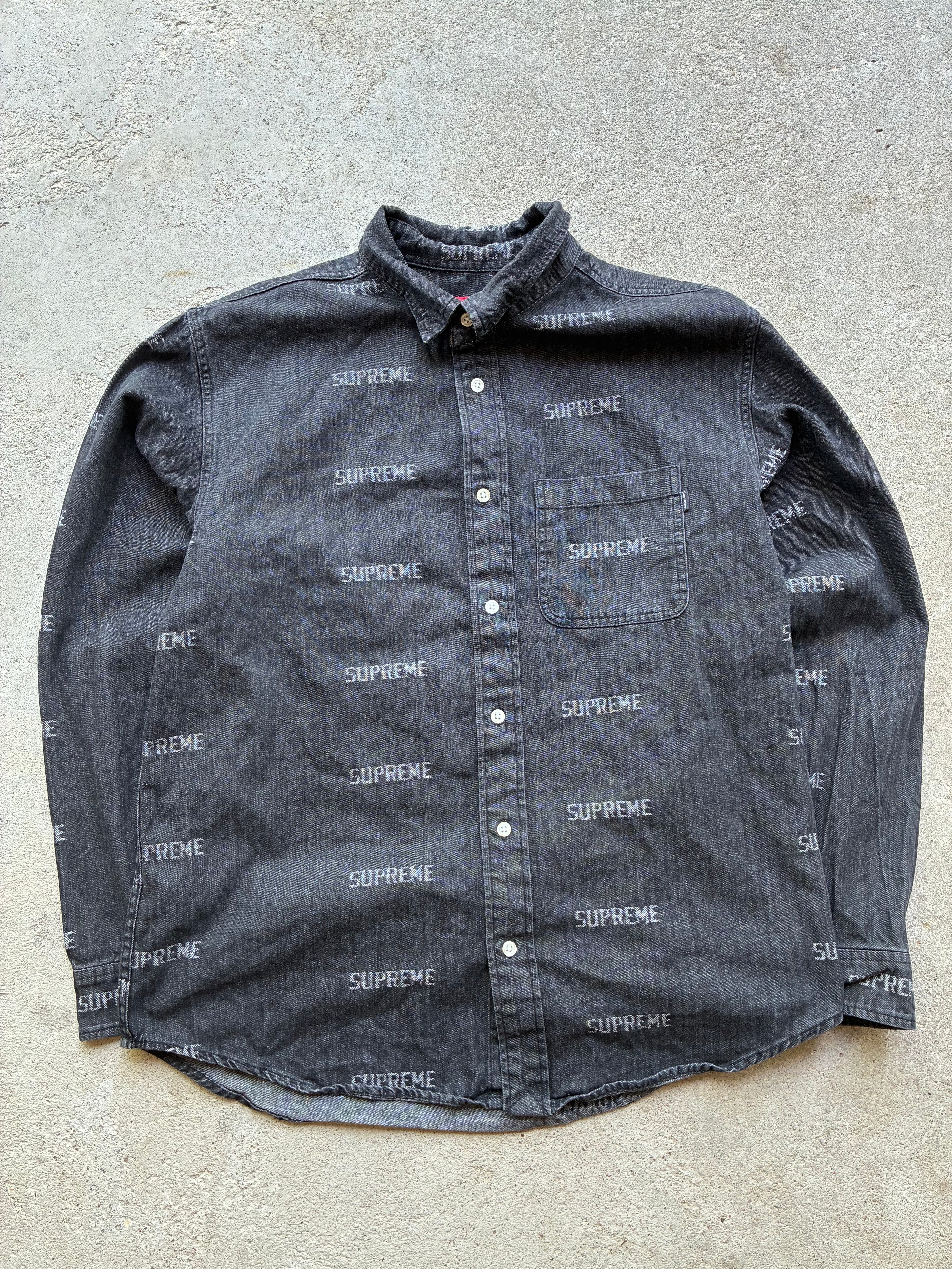 Supreme “LOGO DENIM” Skjorte (L)
