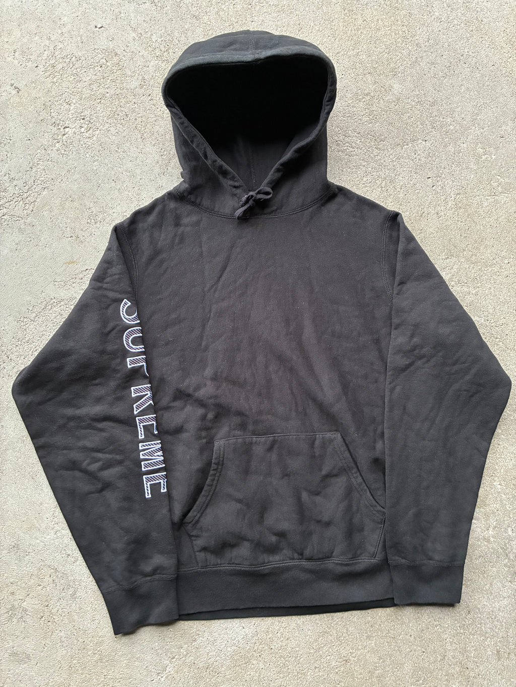 Supreme “EMBORIDED LOGO” Hoodie (M)