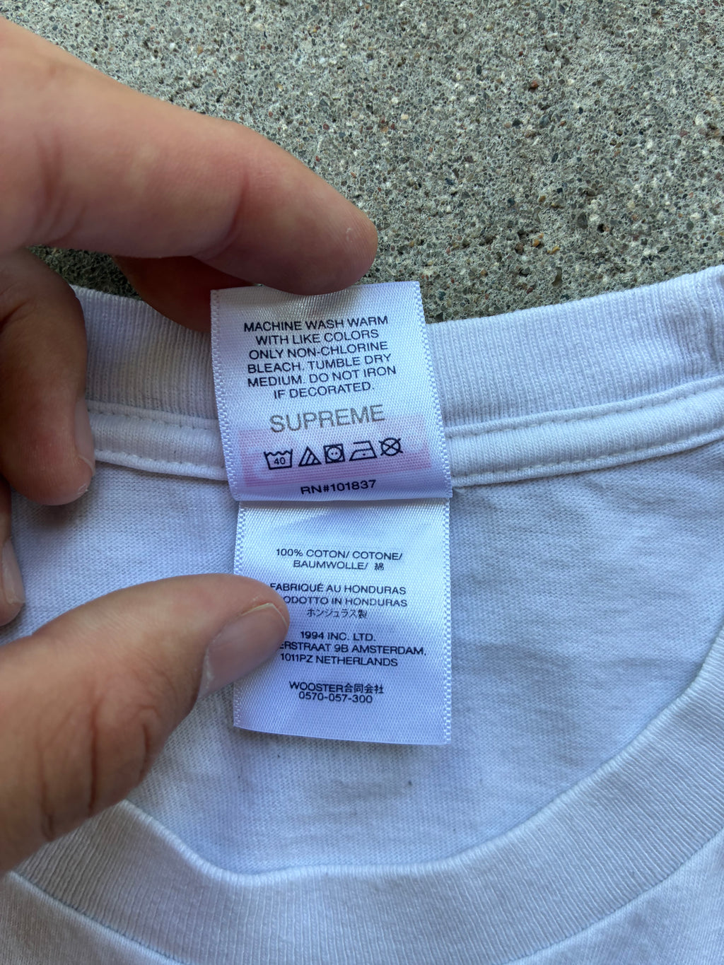Supreme “SKULL WHITE FW25” tee (S)