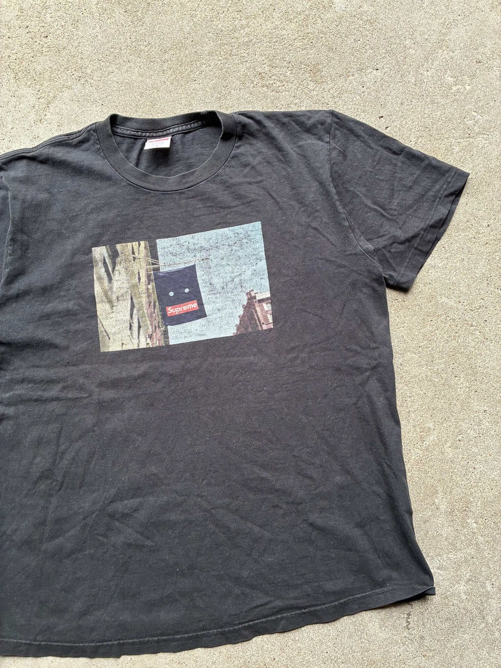 Supreme “BANNER FW19” Tee (M)
