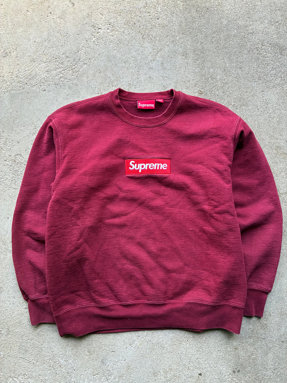Supreme “FW22” Box Logo Crewneck (M)