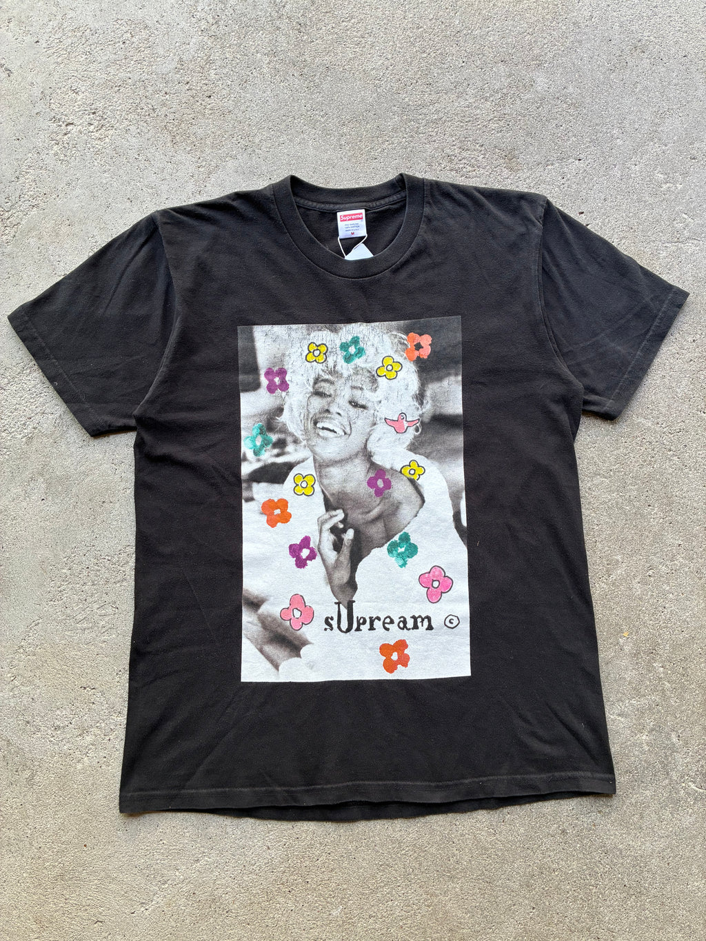 Supreme  “NAOMI CAMPBELL SS20” Tee (M)