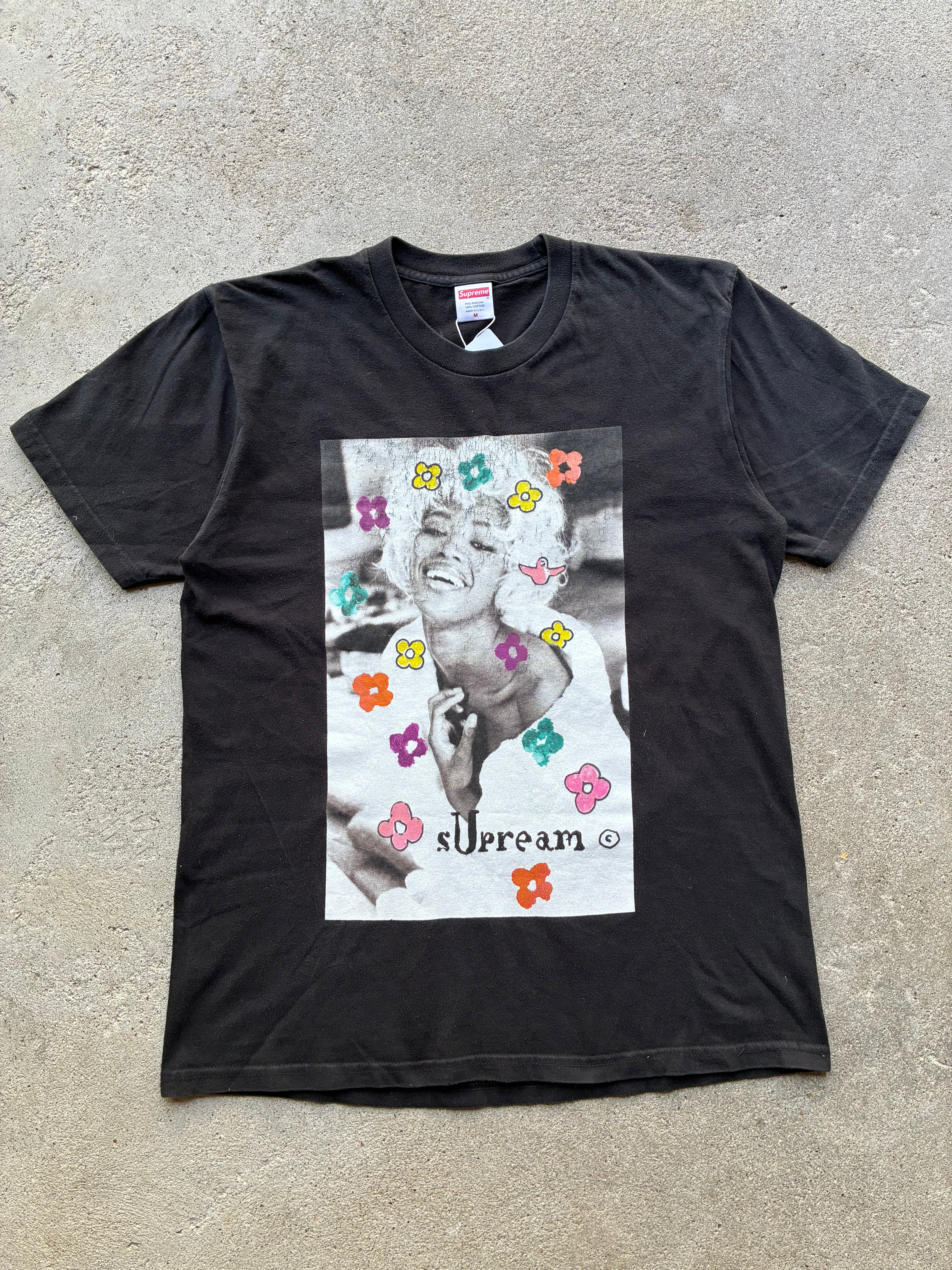 Supreme  “NAOMI CAMPBELL SS20” Tee (M)