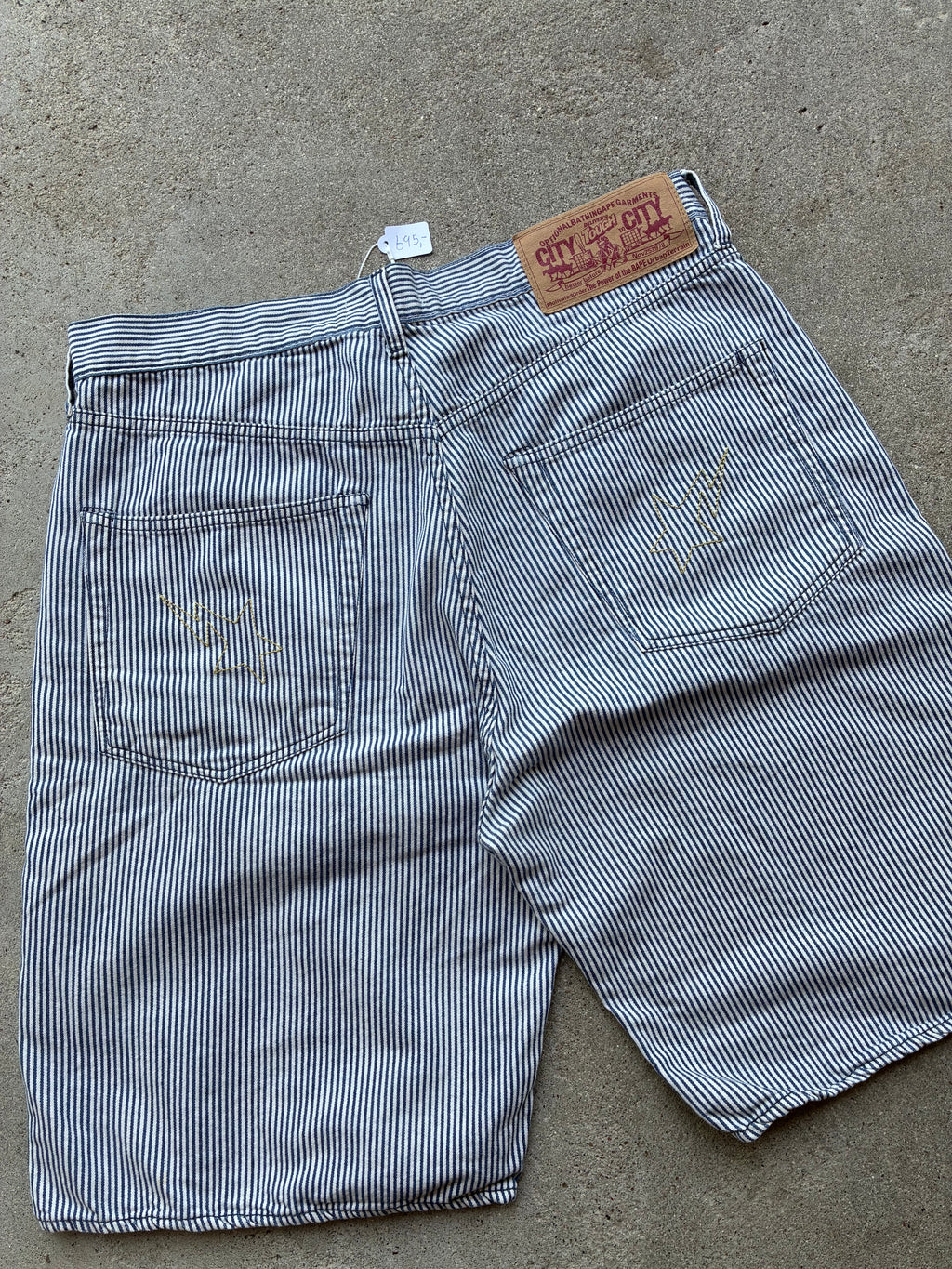 Bape “VINTAGE LOGO” Shorts (L)