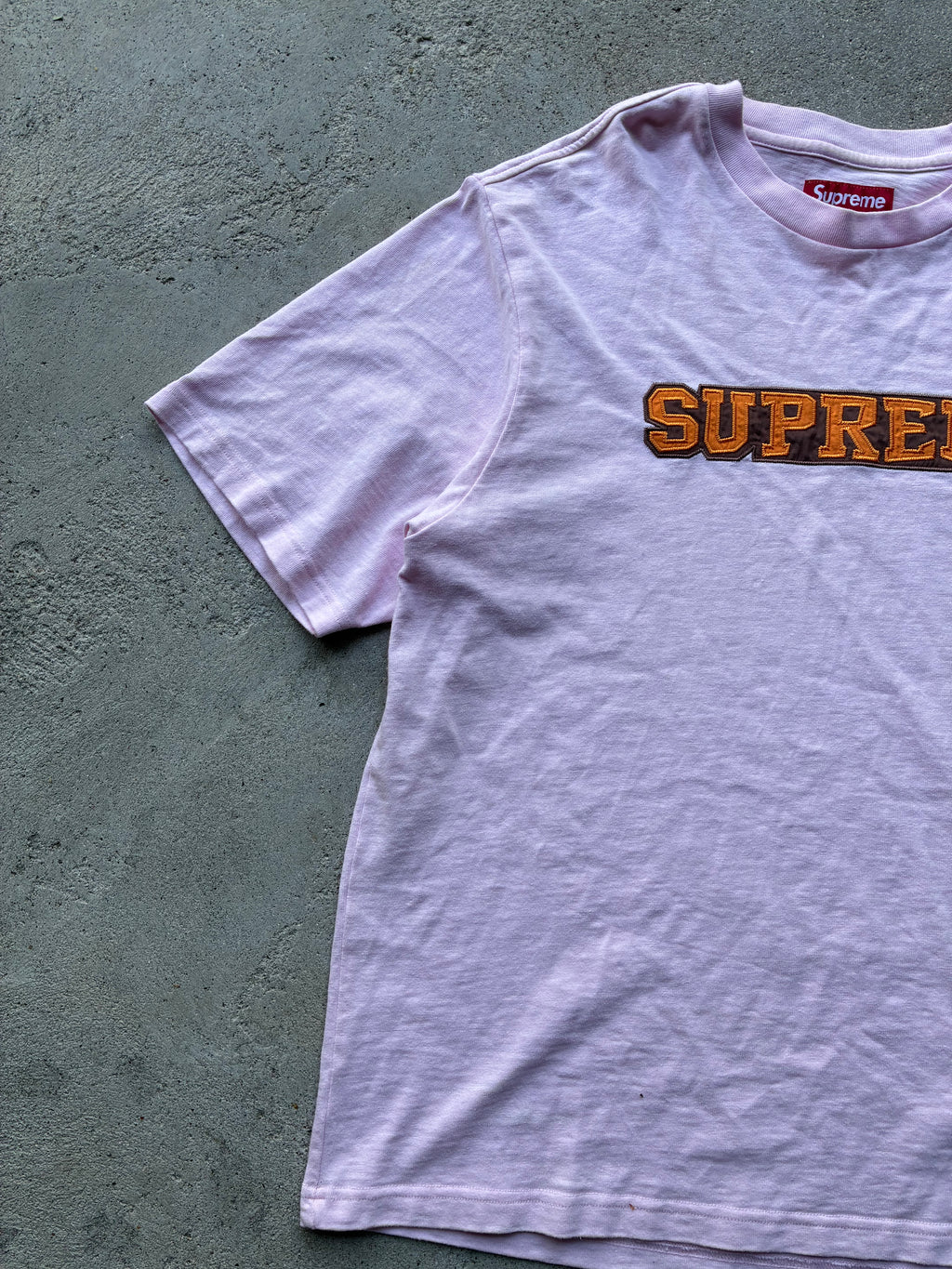 Supreme “SATIN APPLEQUE SS25” Tee (M)
