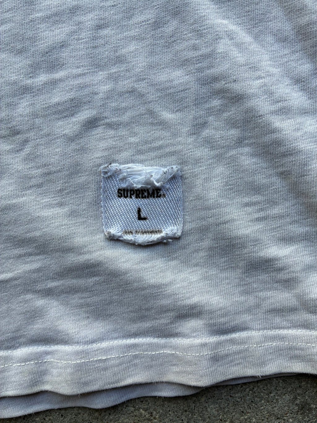 Supreme “SHATTER SS19” Tee (L)