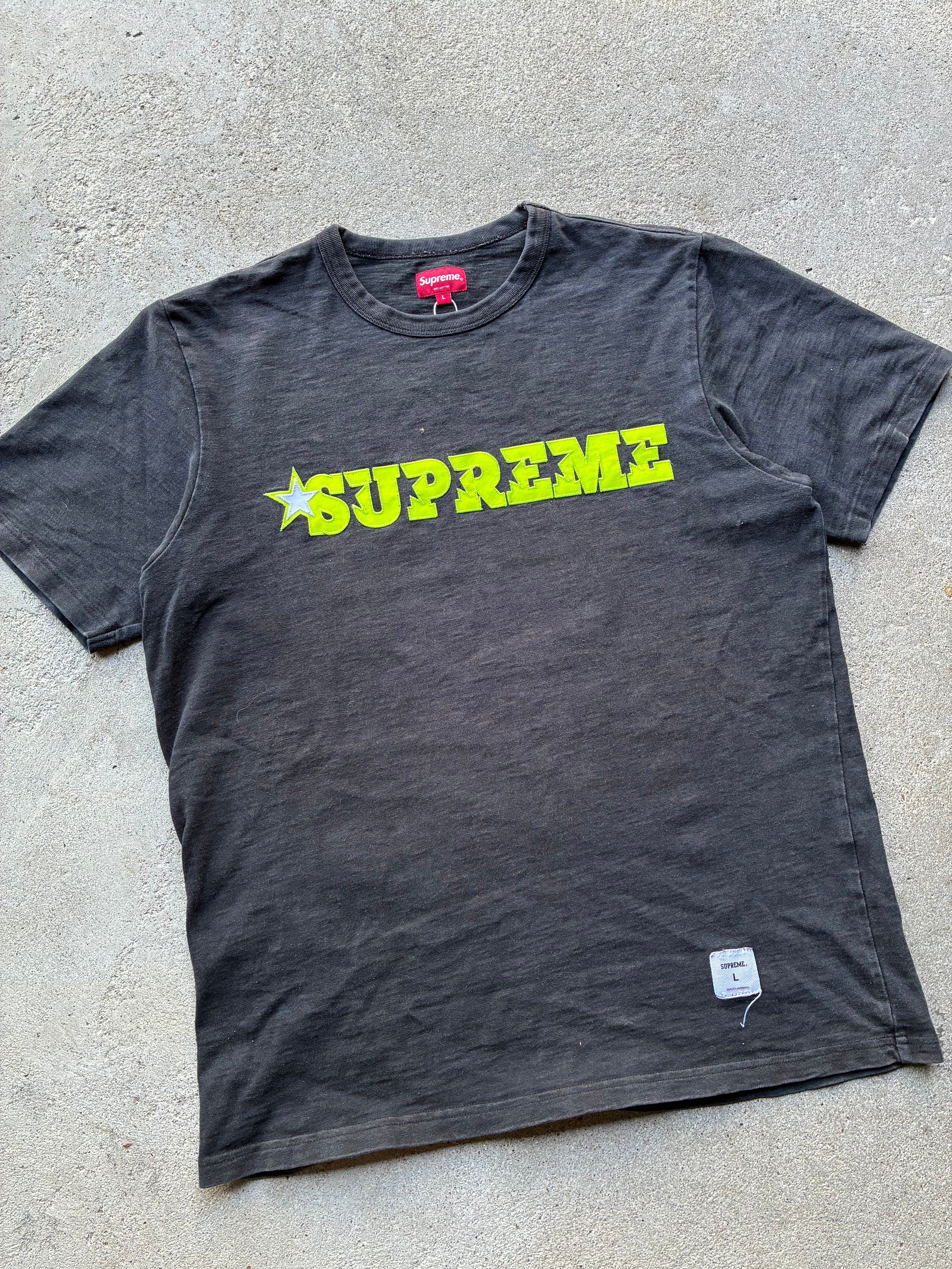 Supreme “STAR LOGO S/S” Tee (L)