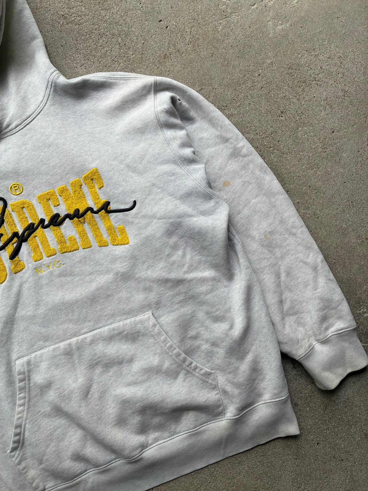 Supreme “SUDADERA” Hoodie (L)