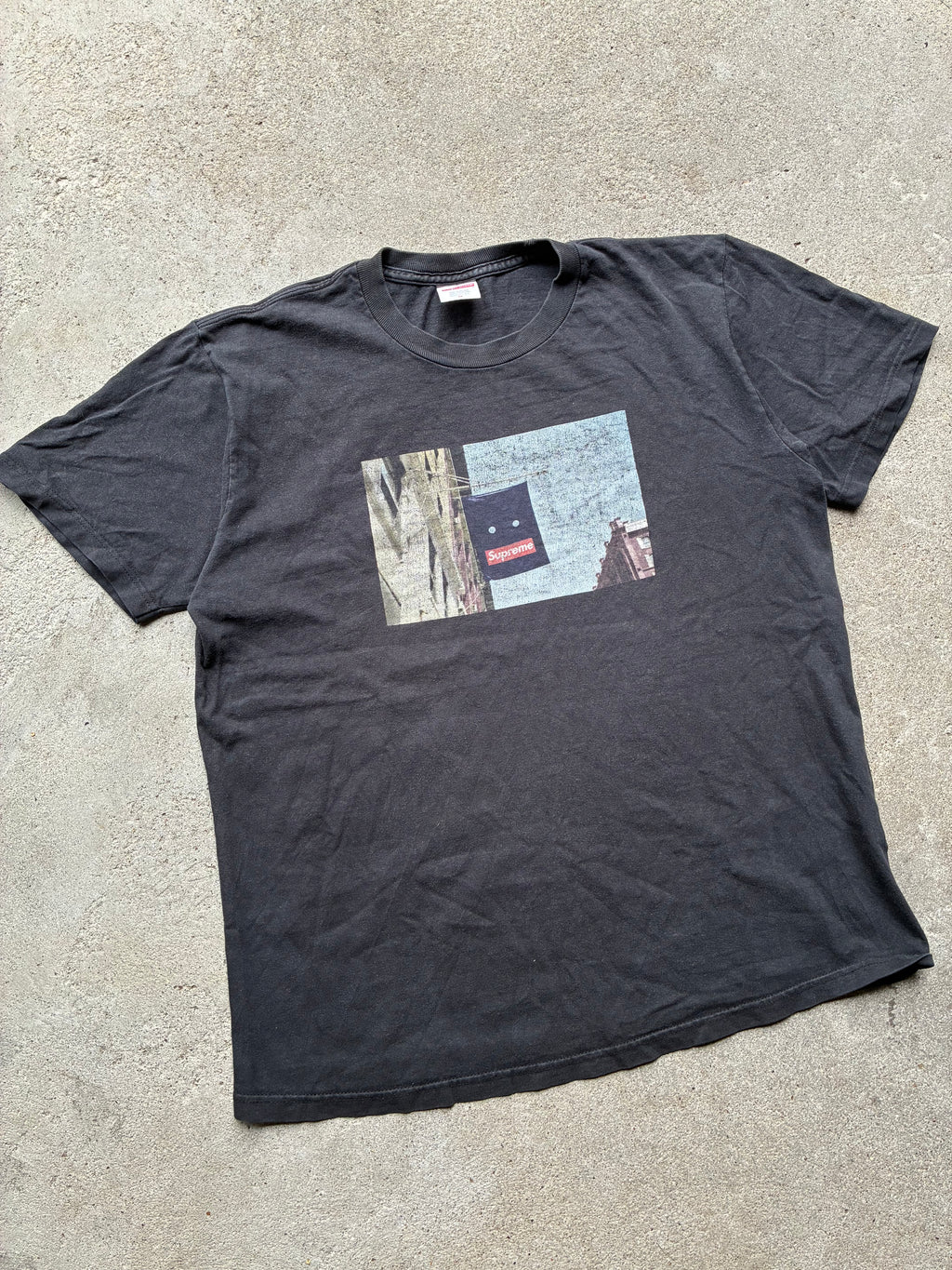 Supreme “BANNER FW19” Tee (M)
