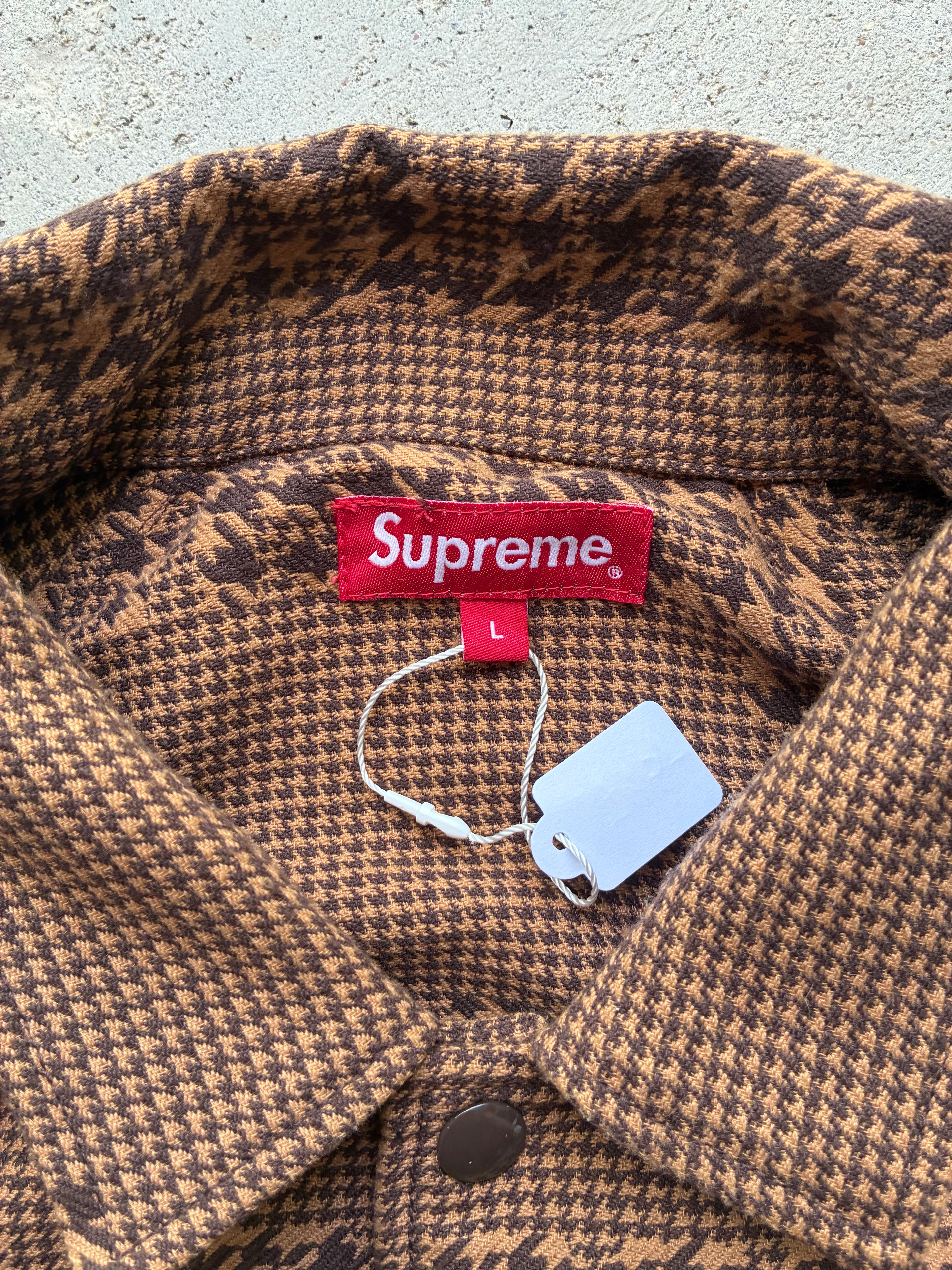 Supreme “HOUNDSTOOTH LOGO” Jakke (L)