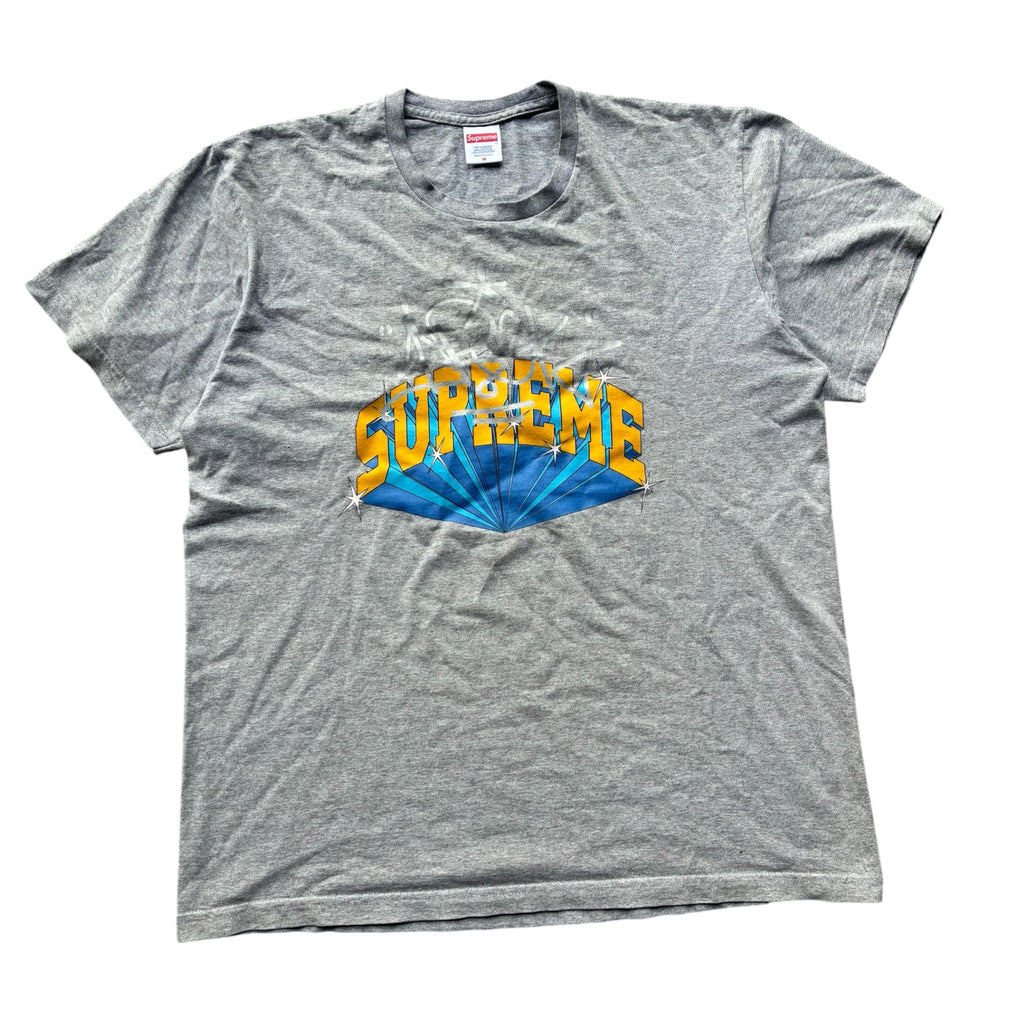 Supreme “IRAK ARC LOGO” Tee (M)