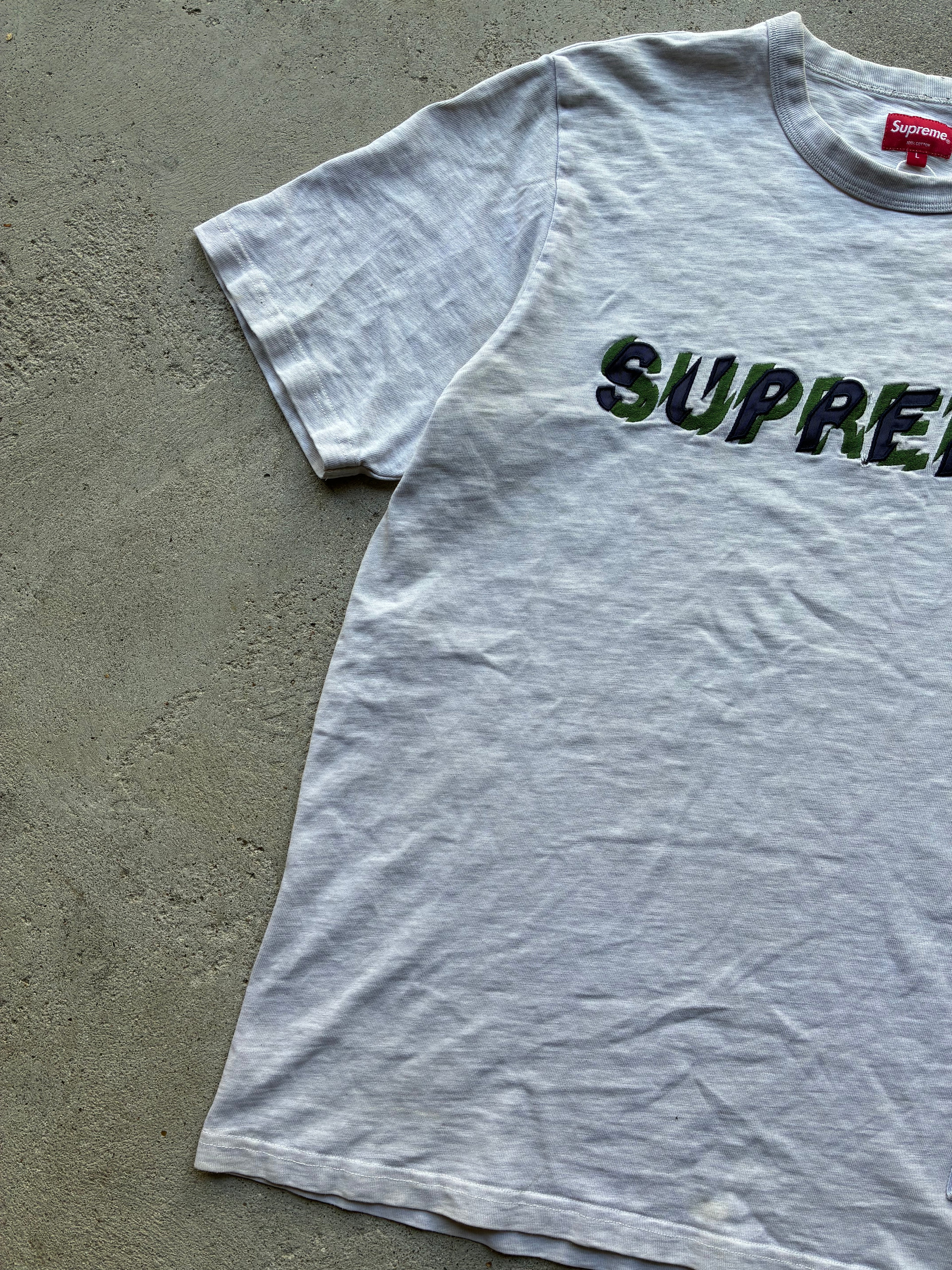Supreme “SHATTER SS19” Tee (L)