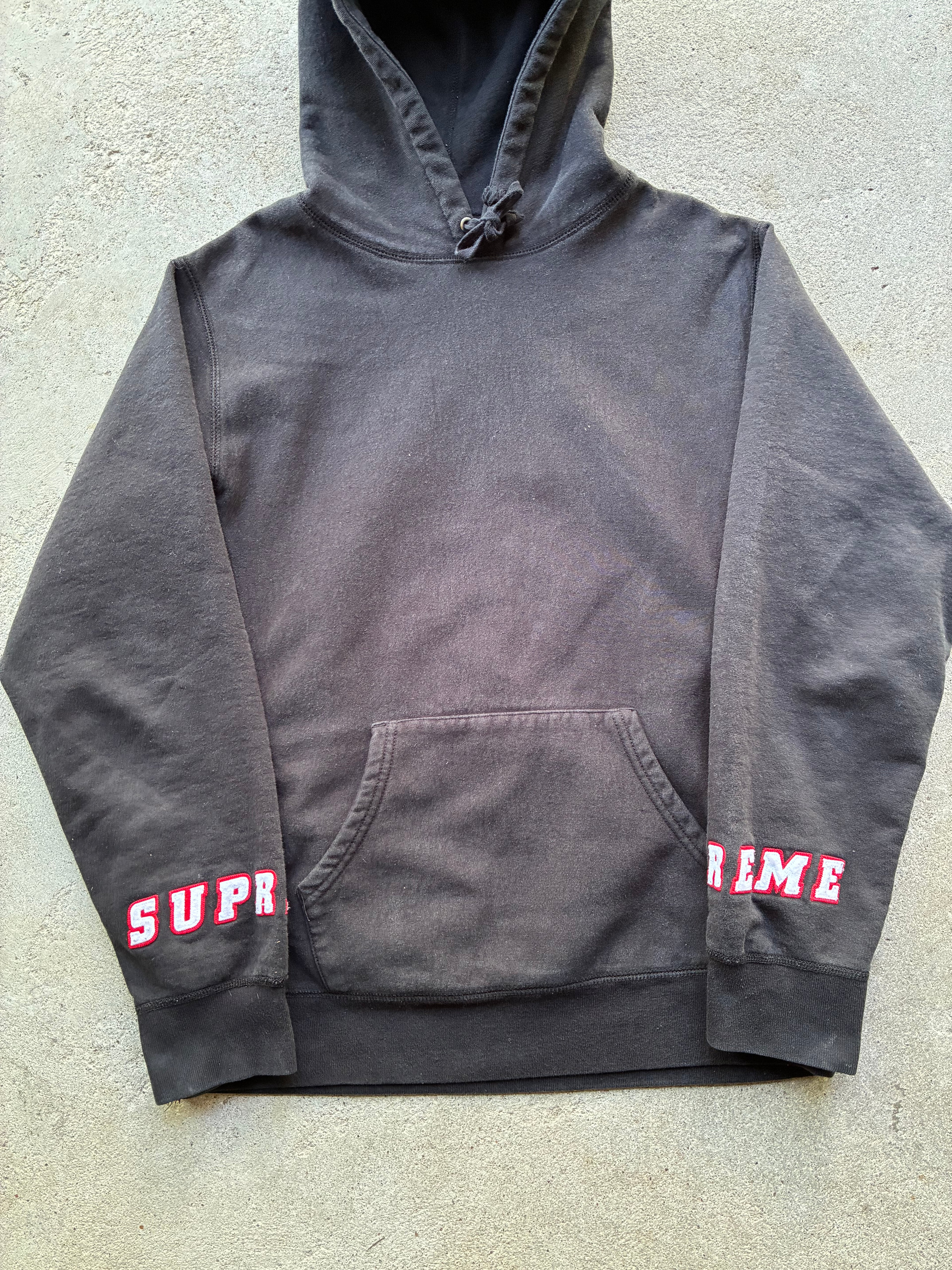 Supreme “WRIST LOGO” Hoodie (M)