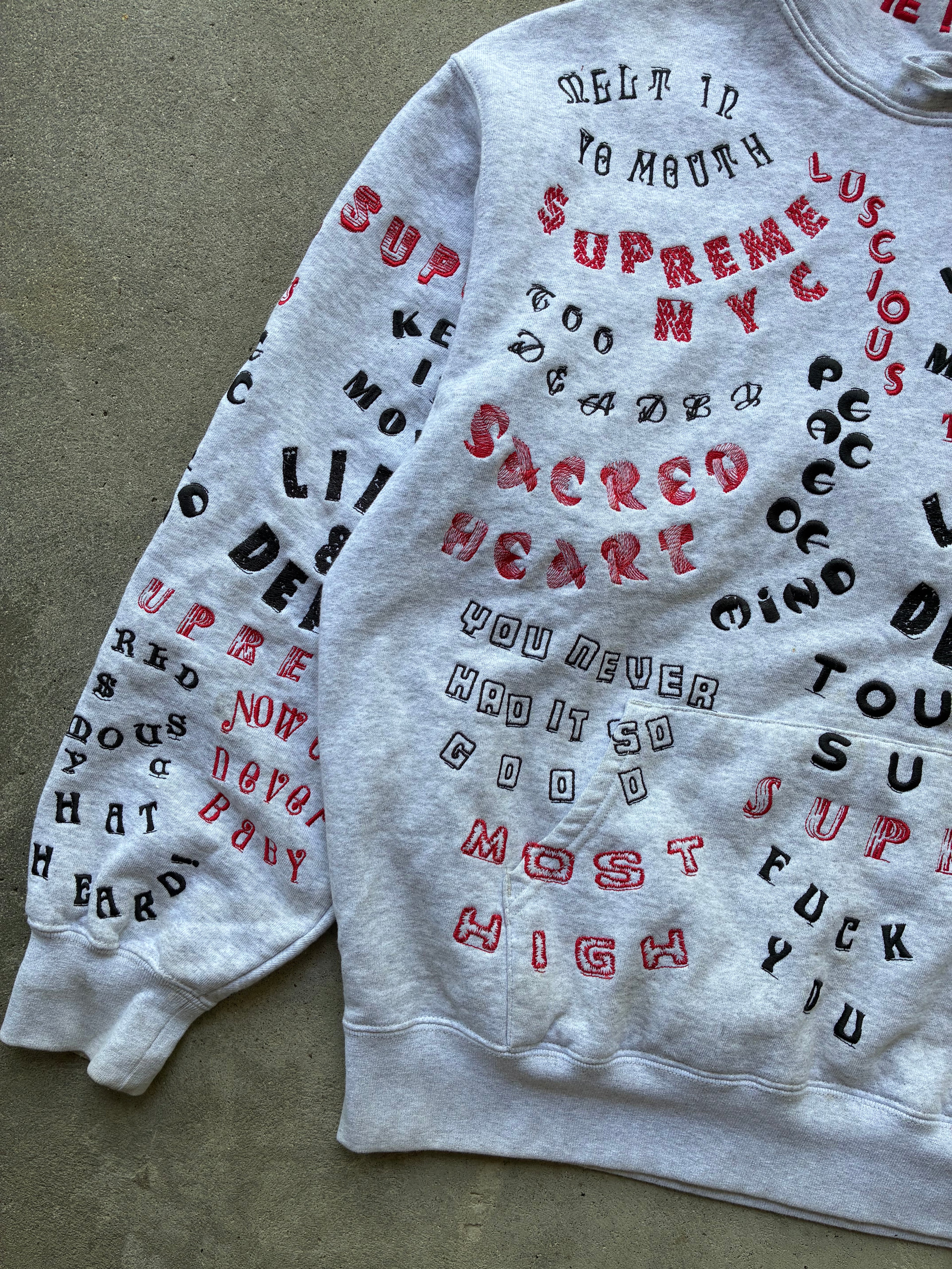 Supreme “TOO DEADLY SS26” Hooded Hoodie (L)