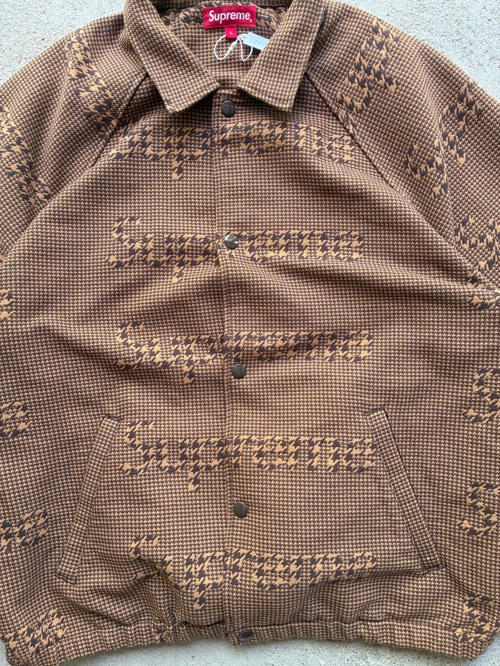 Supreme “HOUNDSTOOTH LOGO” Jakke (L)