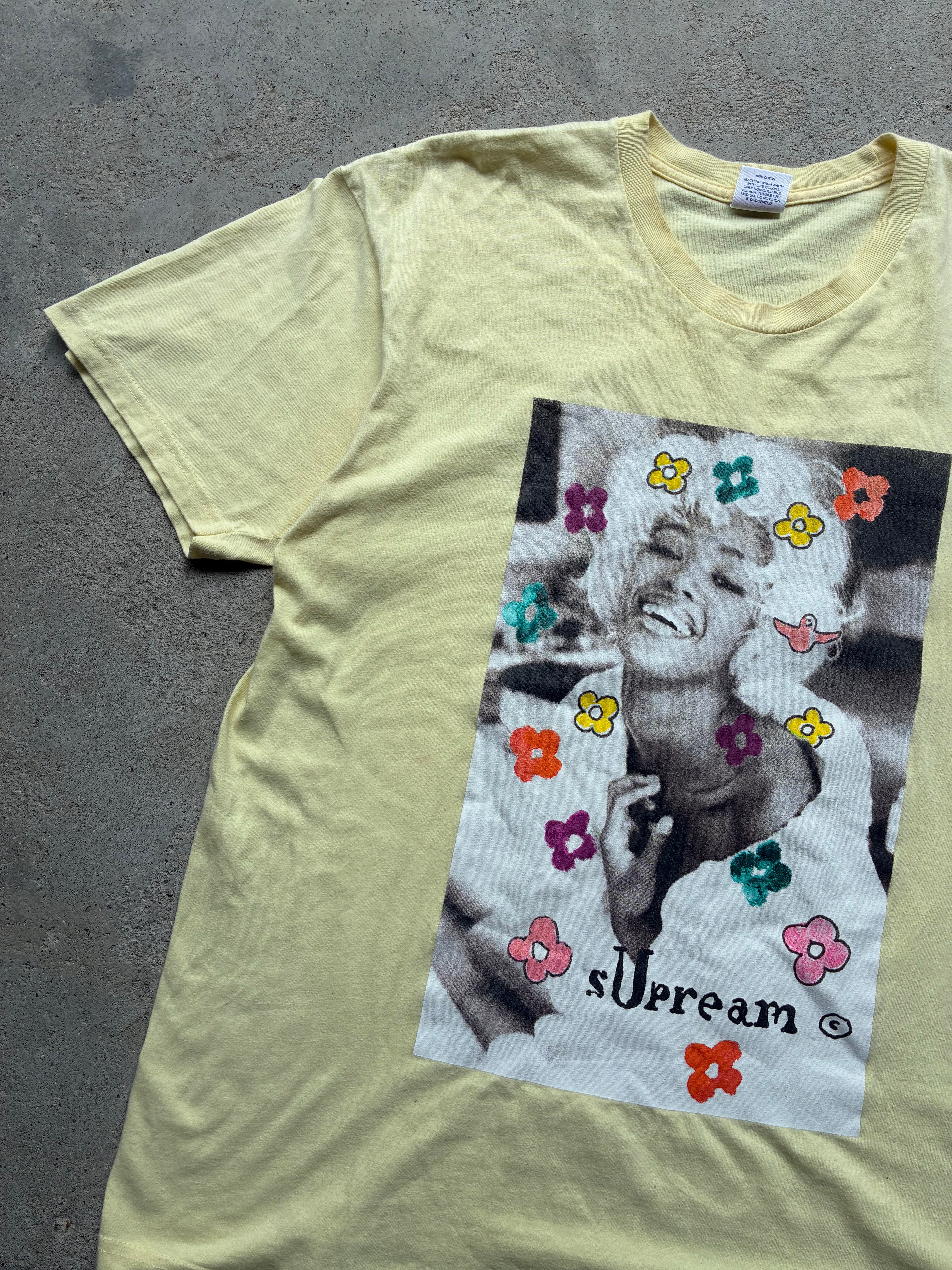 Supreme “NAOMI SS20” Tee (XL)