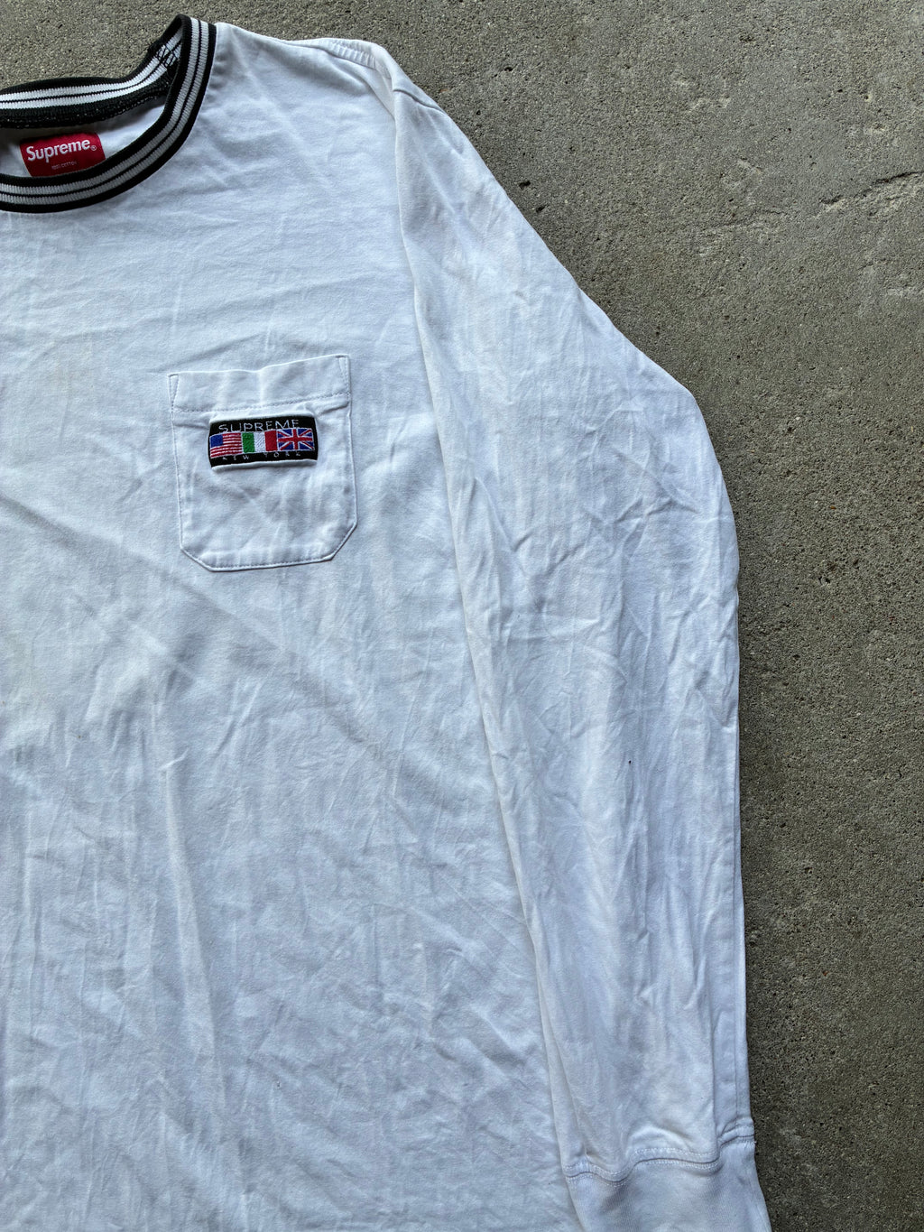 Supreme “FLAGS” Long Sleeve (M)