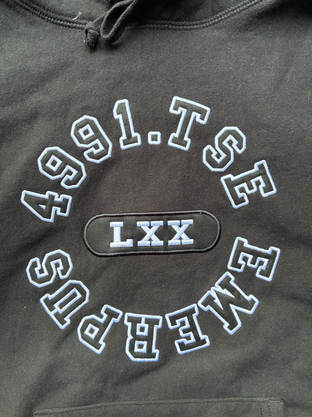 Supreme “NOIR TAILLE” Hoodie (S)