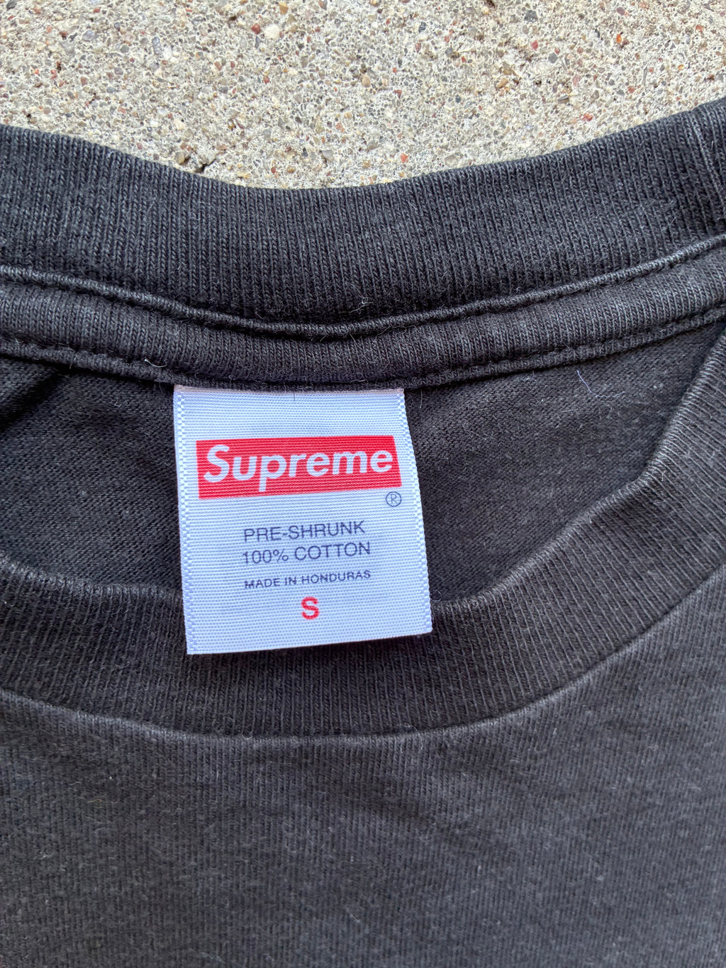 Supreme “DEVOTION BLACK FW25” tee (S)