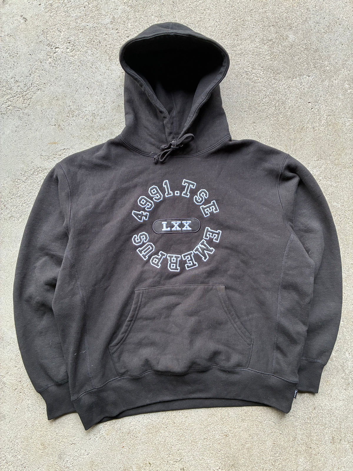 Supreme “NOIR TAILLE” Hoodie (S)