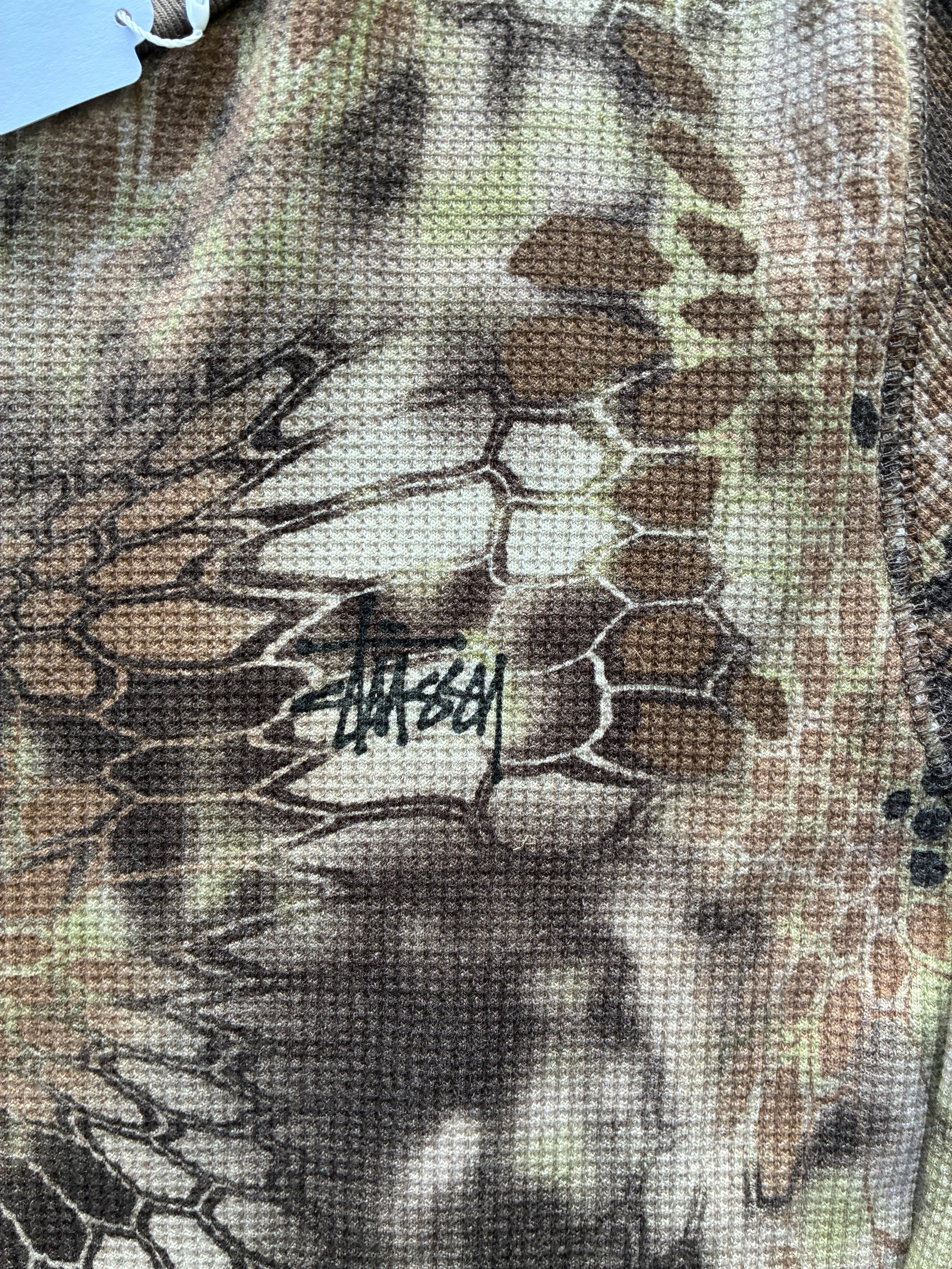Stussy “KRYPTEK CAMO” Long Sleeve thermal (L)
